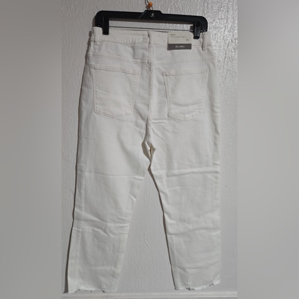 DL1961 Classic White Jeans